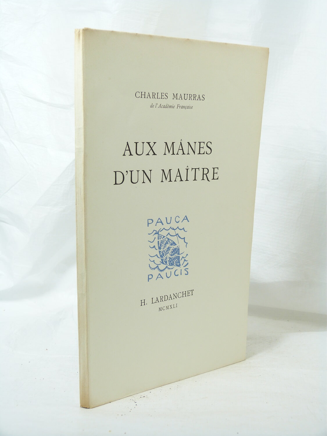 Aux mânes d' un maître