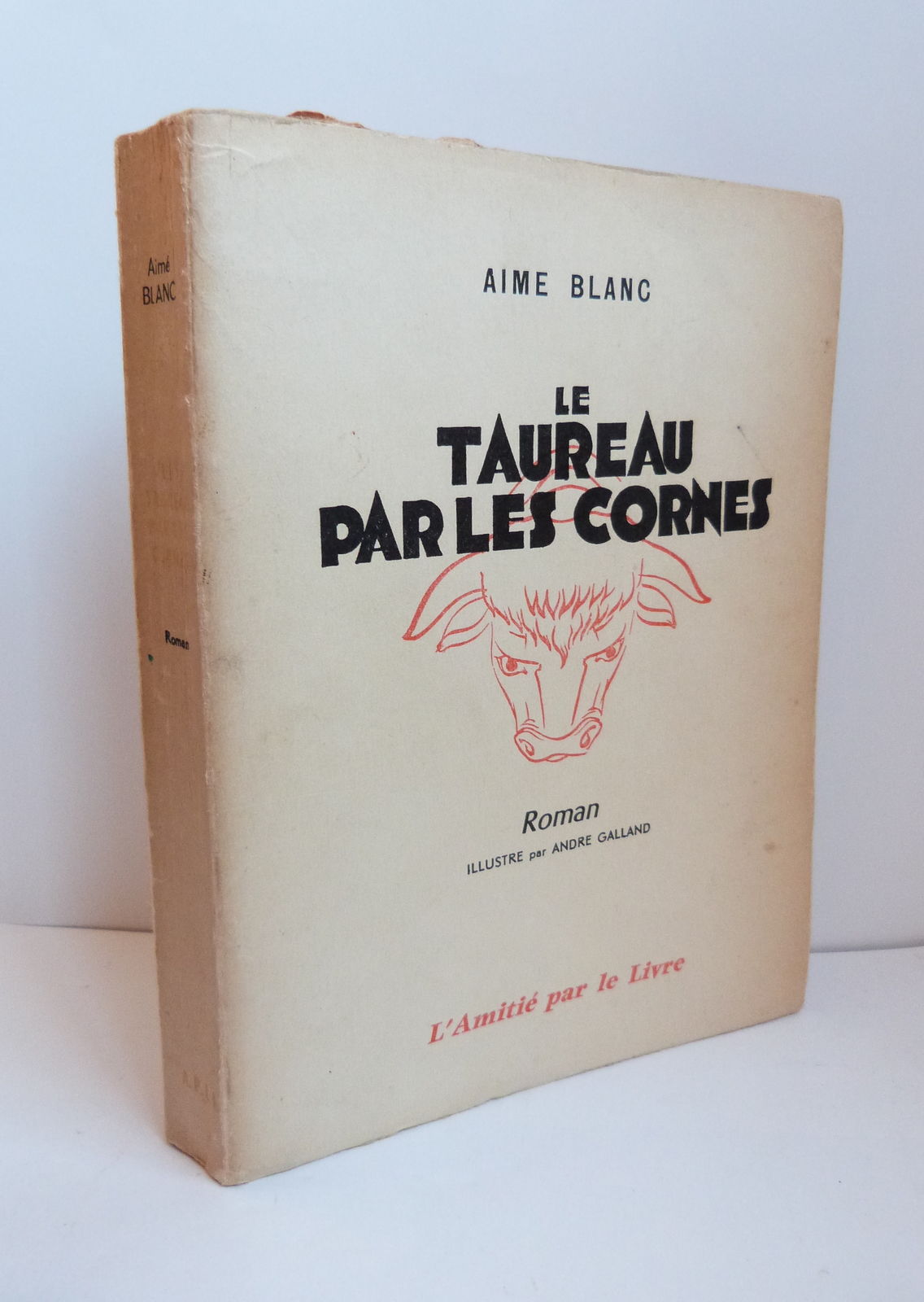 Le taureau par les cornes